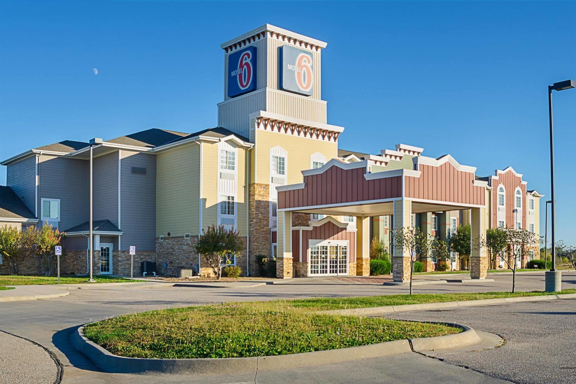 Motel 6-Valley Center, Ks Park City Esterno foto